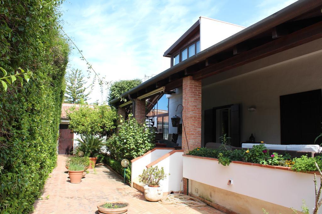B&B Casa Chinaski Mondello Eksteriør bilde