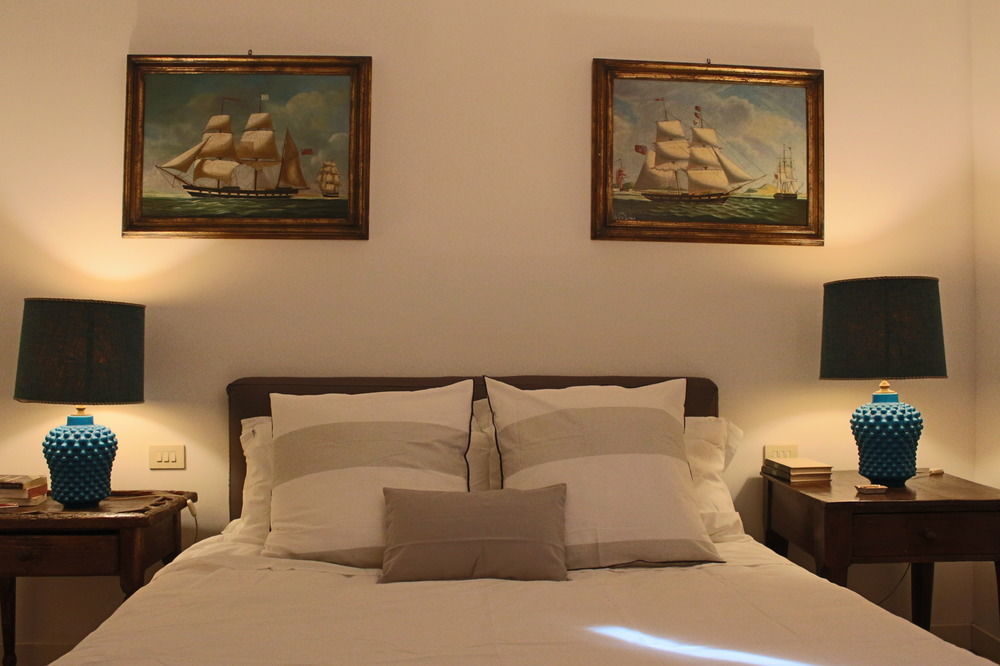 B&B Casa Chinaski Mondello Eksteriør bilde